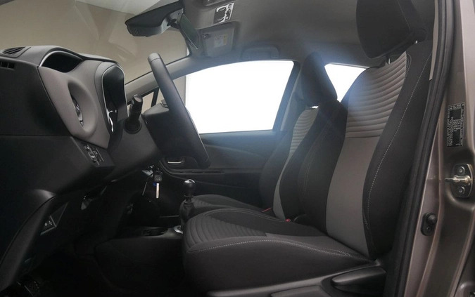 Toyota Yaris cena 58899 przebieg: 61325, rok produkcji 2020 z Luboń małe 154